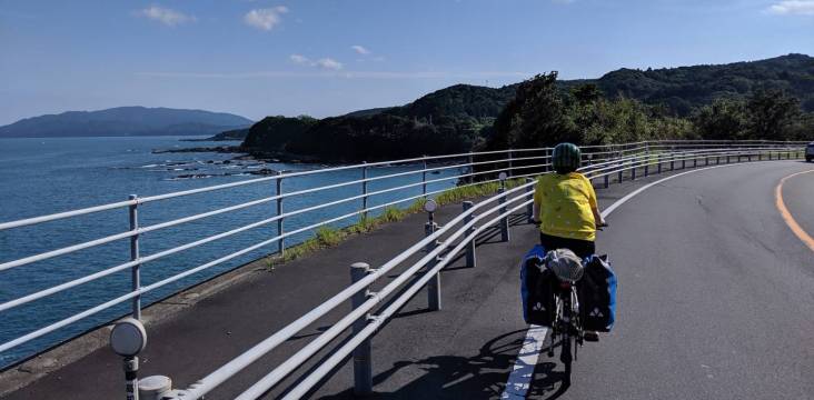 Radfahrerin auf Shikoku