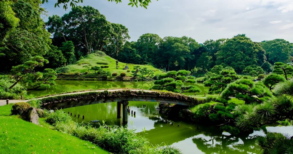 Der Kiyosumi-Park im Sommer.