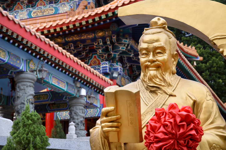 Statue von Yuè Lǎo im Wong Tai Sin Tempel, Hong Kong